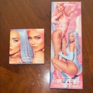 Kylie Cosmetics Pink and Blue Makeup Set